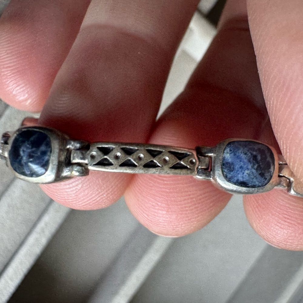 Vintage Sterling silver and Lapis Lazuli bracelet